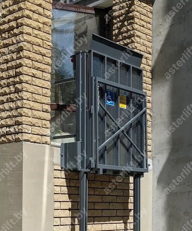 Вертикальный подъёмник для инвалидов ПП-101.А
